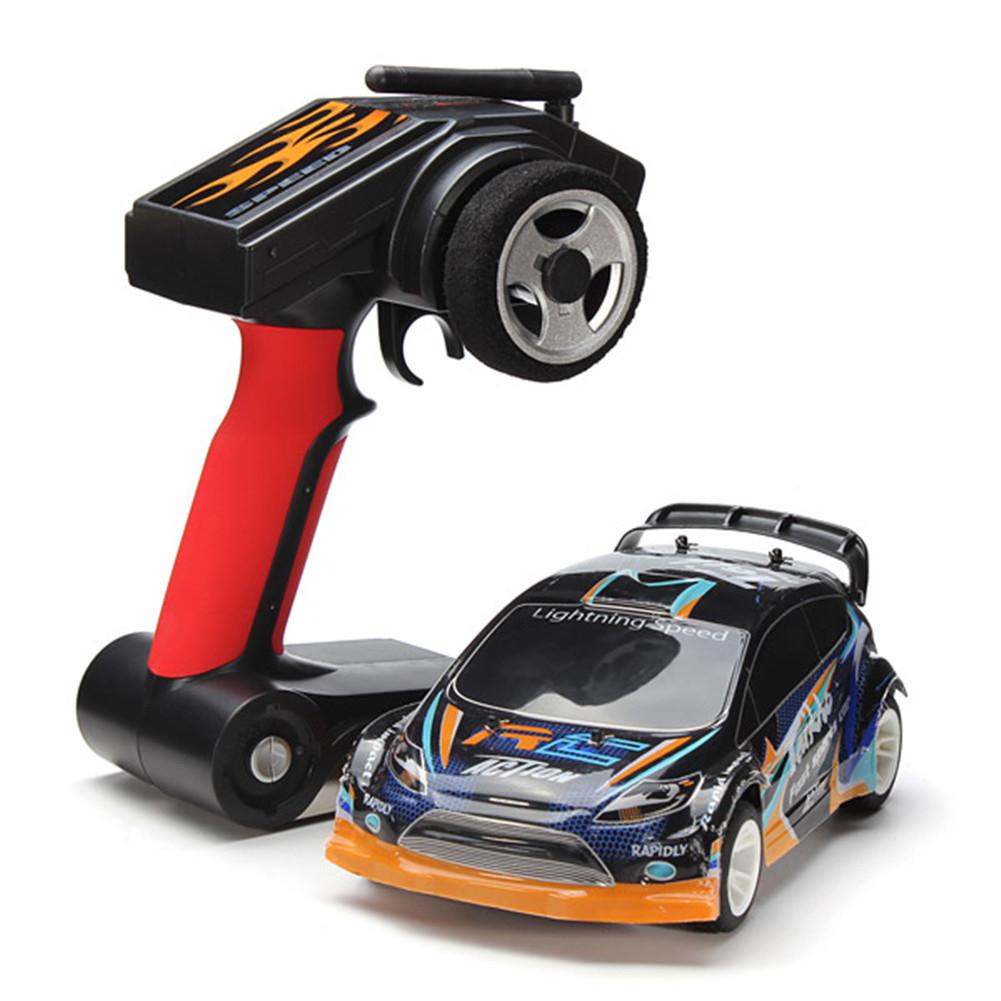 Wltoys  a242 1/24 4wd 2.4g kauko-ohjattava kilpa-aavikko off-road drift car ralliauton nopeus max 35km/ h