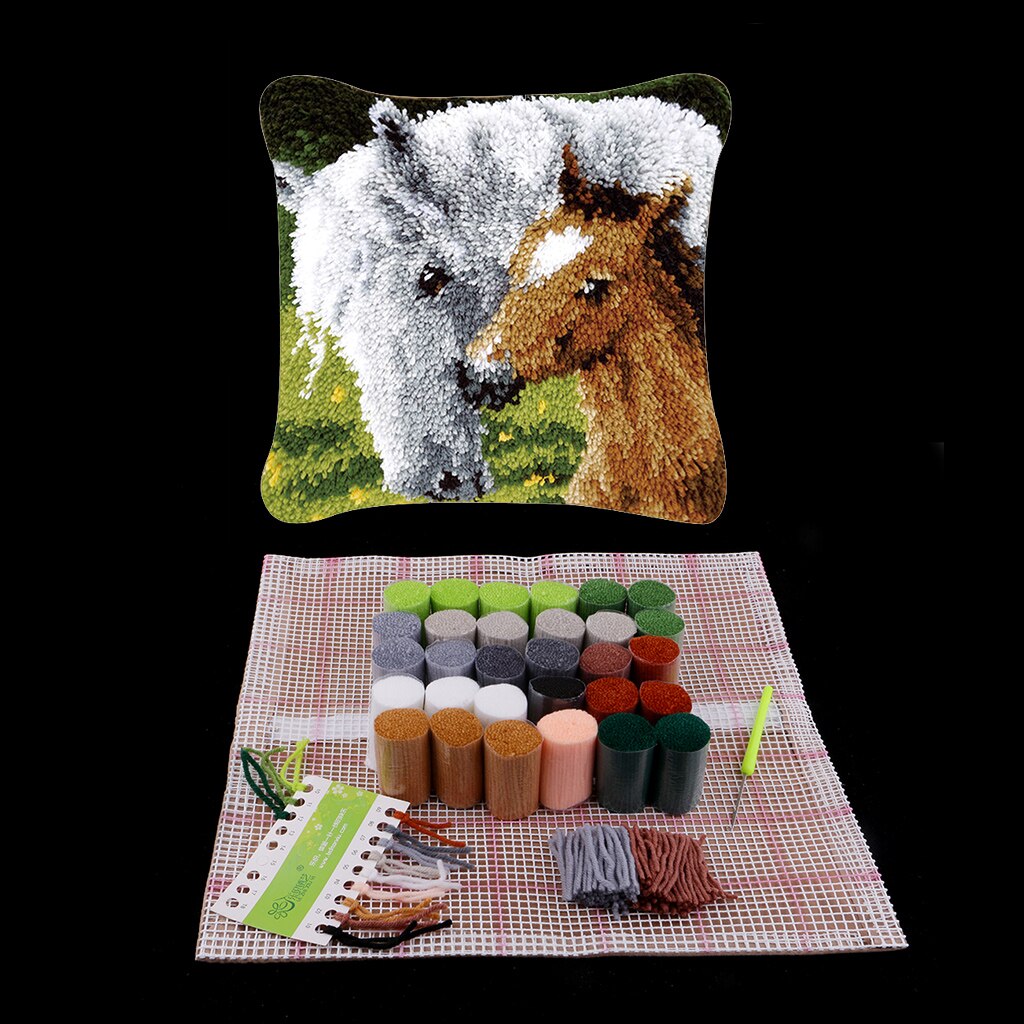 Dyreserier låsekrog tæppesæt hest 3d segment broderi pude uld korssting tæppe broderi diy låse krog pude: Hest 43 x 43cm