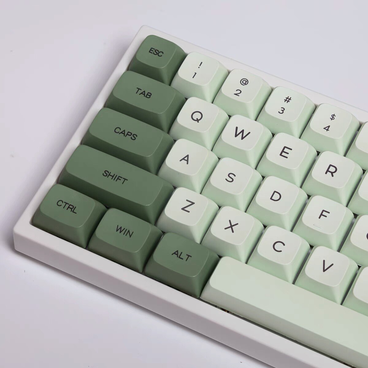 white and green color XDA profile keycap 124 dye sublimated Filco/DUCK/Ikbc MX switch mechanical keyboard keycap PBT Keycaps