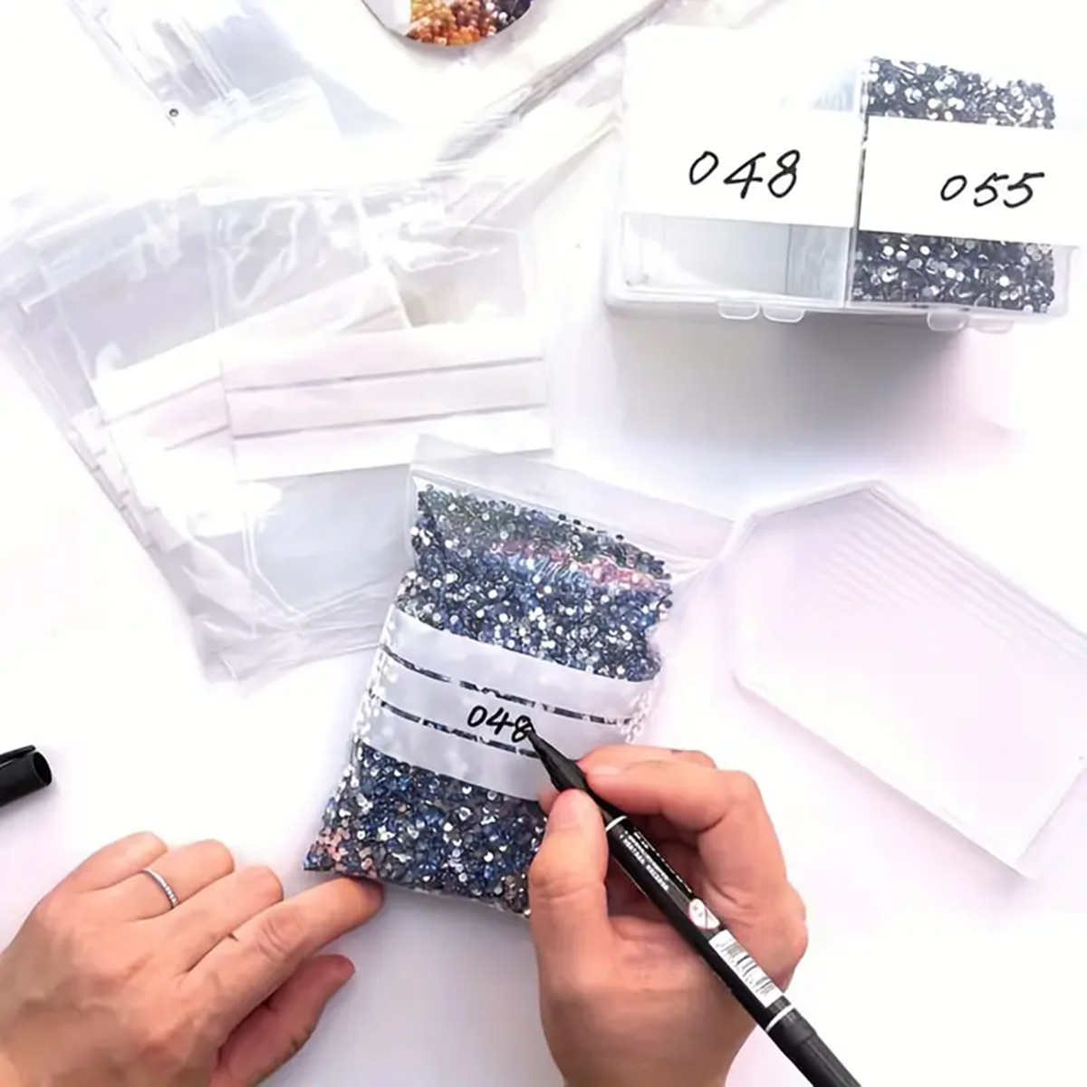Ziplock Plastic Zakjes - 100 Stuks - Zelfsluitend - Beschrijfbaar - Opbergzakjes