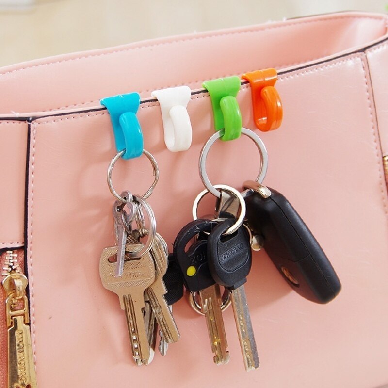 2Pieces Anti Bag Hooks Loaded Inside the Built-key Holder Key Clip Easy to Carry