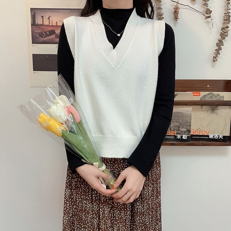 Sweater Vest Women V-neck Solid Knitted All-match Office Ladies Sleeveless Outwear Popular Soft Chic Leisure Korean: beige