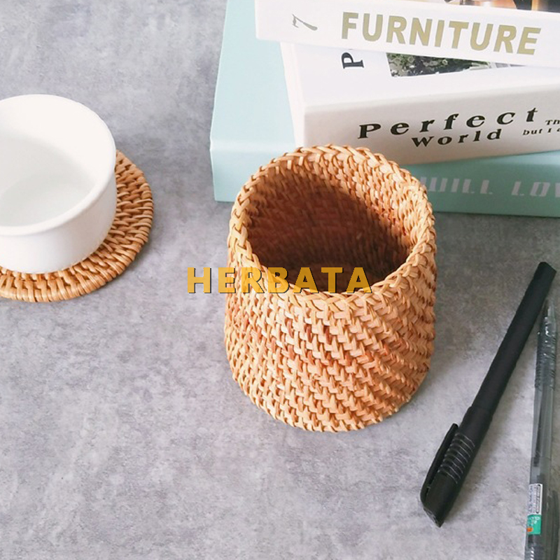 Simple Autumn Rattan Hand Woven Pen Holder Organizer Makeup Brush Holder Stationery Office Desk Accessories Decor