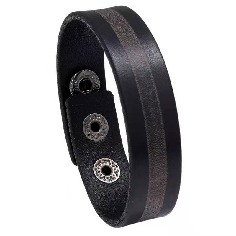 Handgemaakte Lederen Armband Mannen Vintage Zwart Bruin Button Charms Wrap Polsband Voor Vrouwen Sieraden Band: Black