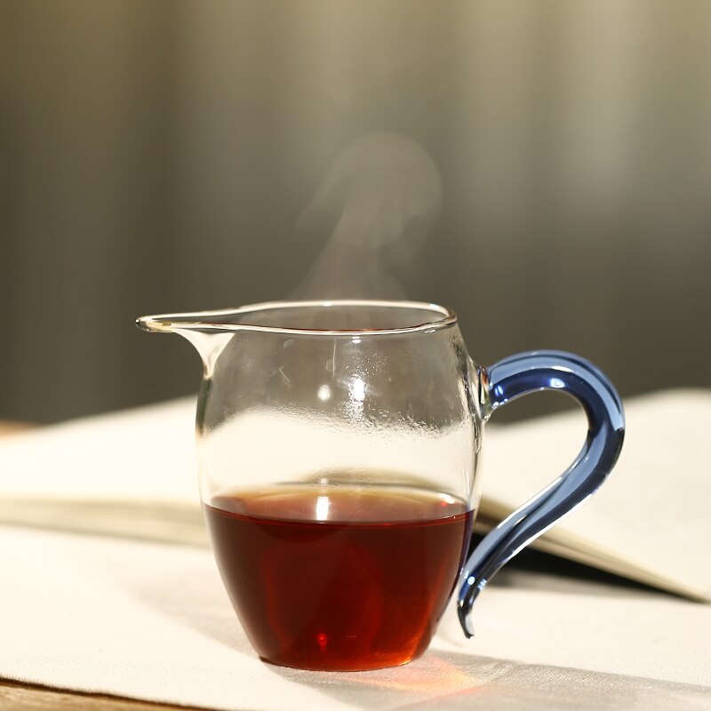 Heat-resistant Glass Tea Pitcher with Colored Handle Transparent Chahai Glass Kung Fu Fair Cup Office Tea Cup Drinkware