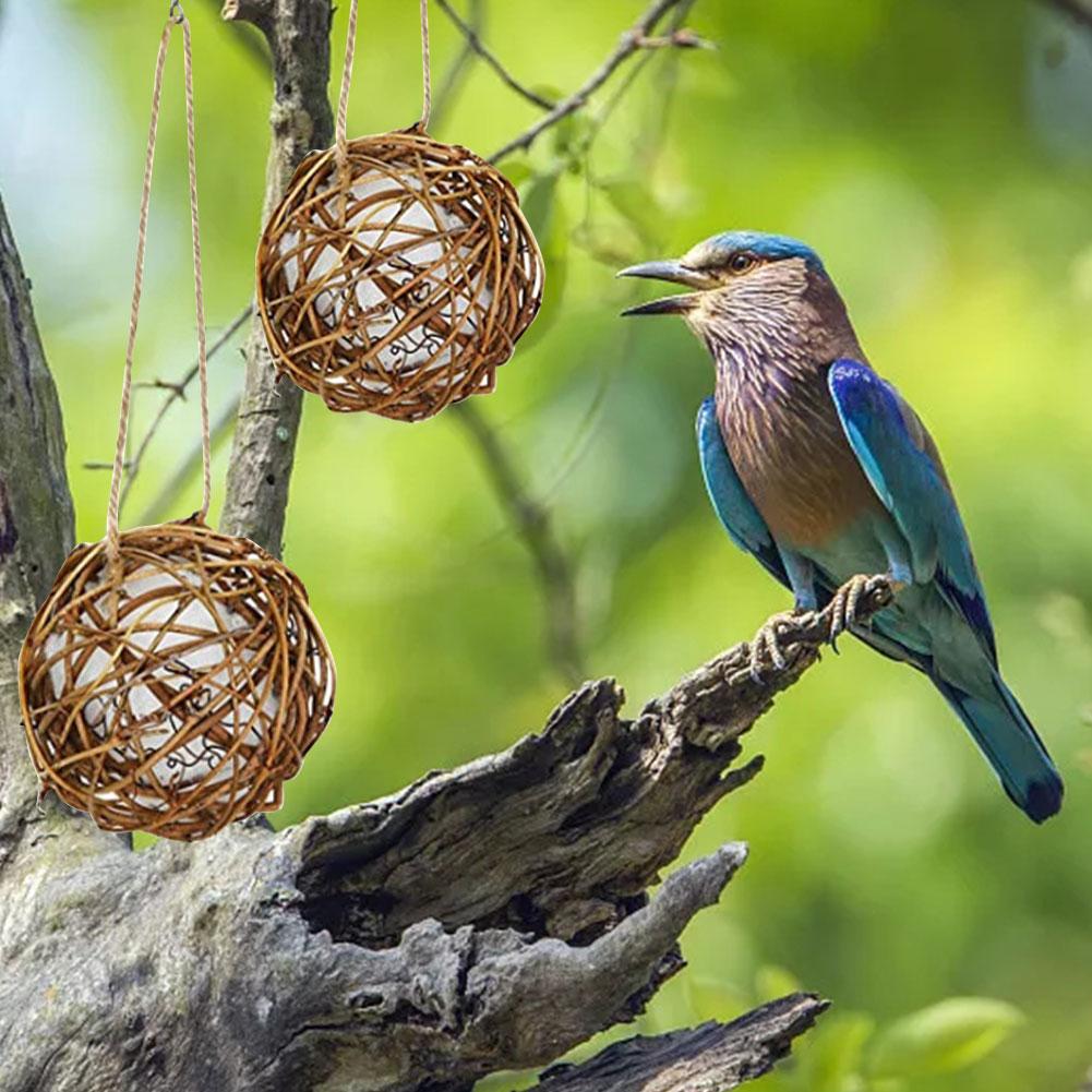 Hummingbird Nesting House Birds Hand-woven Rattan Globe Bird Parrot House with Cotton Eco-friendly Cage Bird House Woven