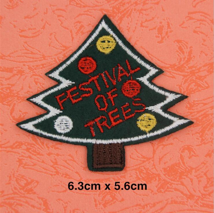 1Pcs Christmas Style Patch For Clothing Iron On Embroidered Sew Applique Cute Patch Fabric Badge Garment DIY Apparel Accessories: 2