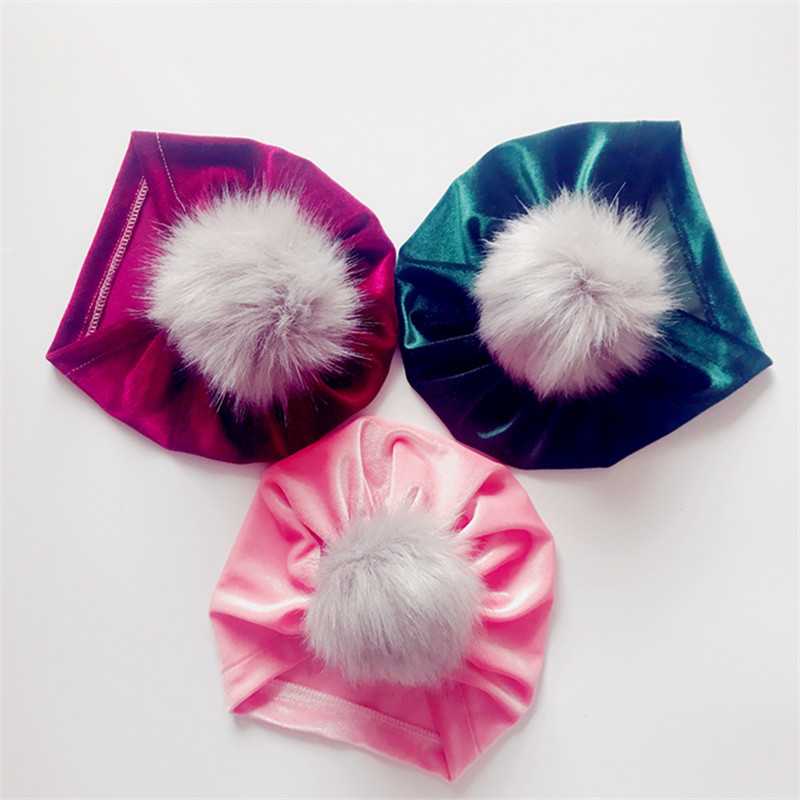 Baby turban hattar vår höst barn sammet mössor barn mössa pompom päls hatt varm flicka mössor