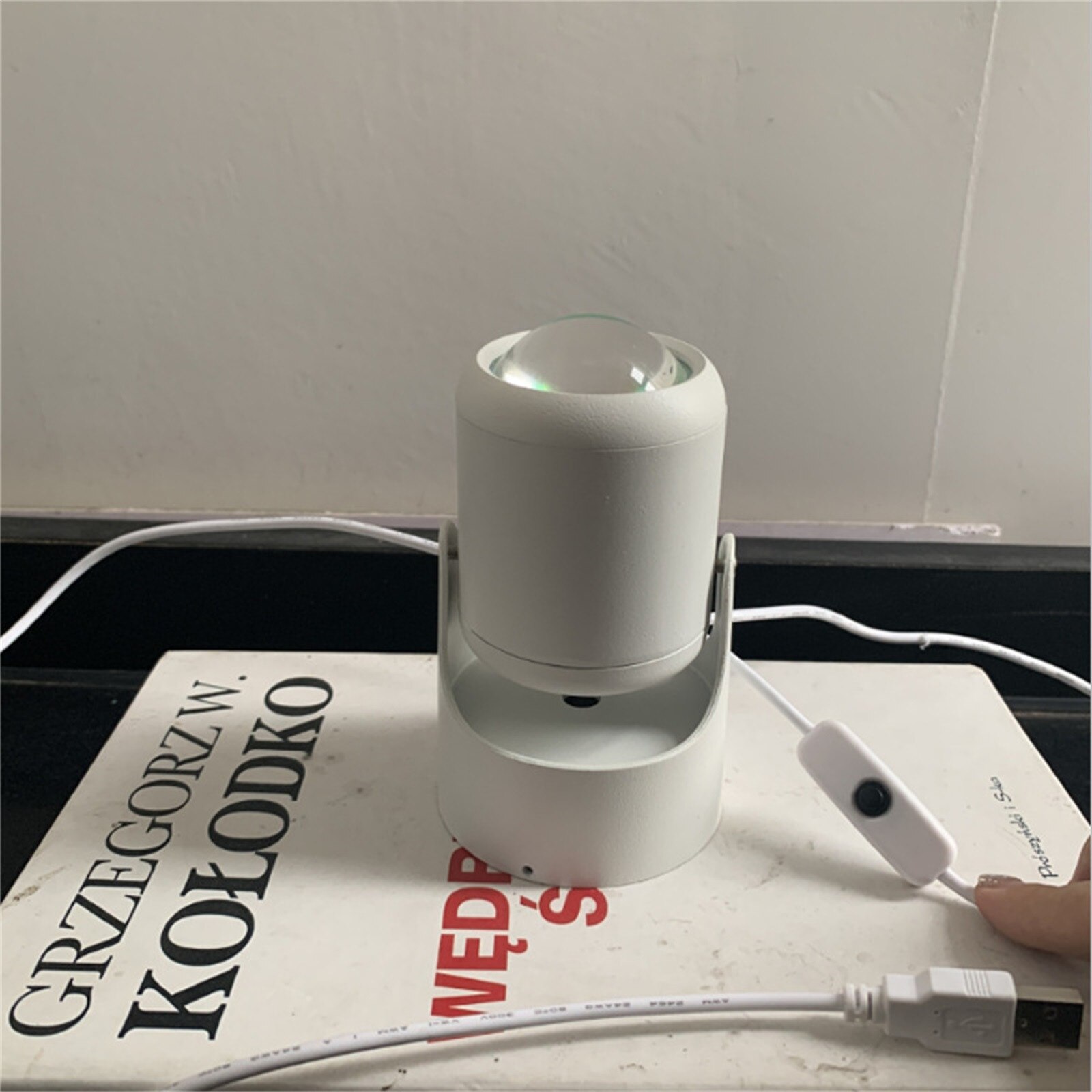 Night Light Projector LED Light 90 Degree Rotating Romantic Atmosphere Light