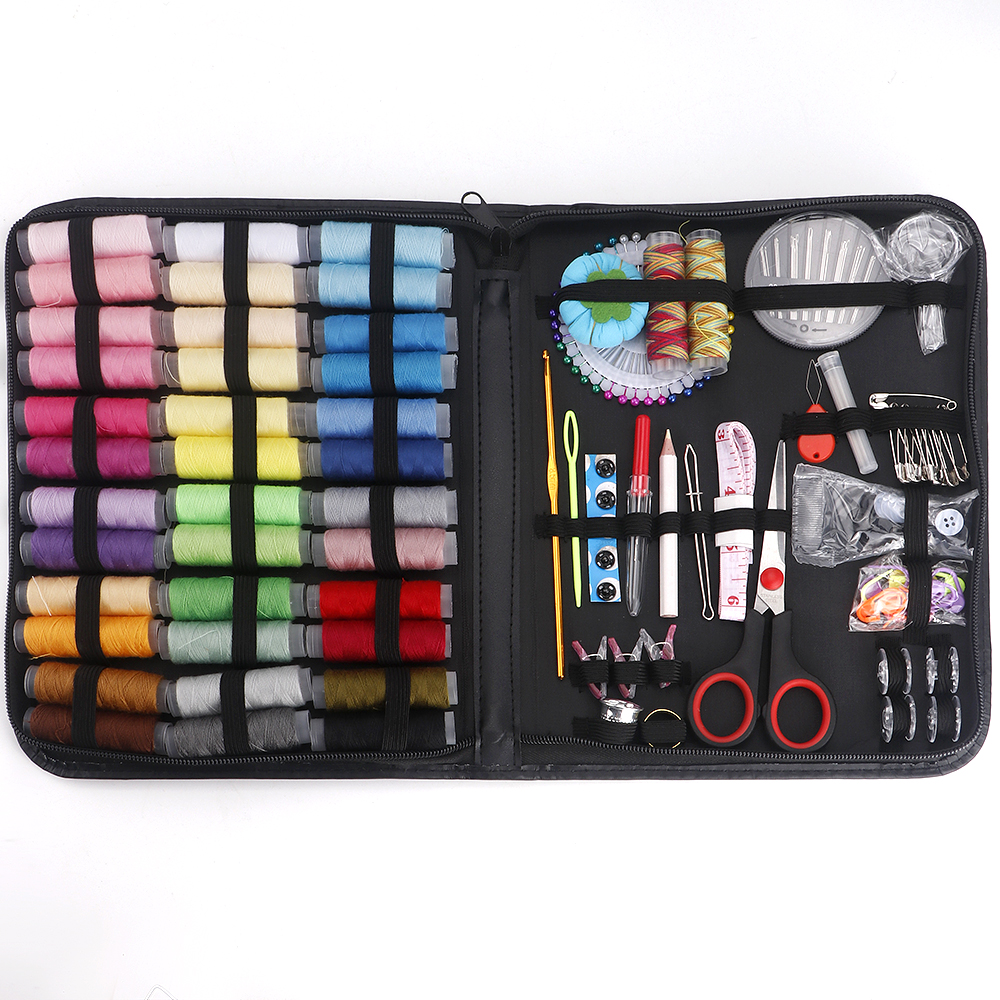 Sysæt med etui, bærbart syudstyr til hjemmerejsende, voksne, begyndere, indeholder tråd, saks, nåle, måleudstyr osv.