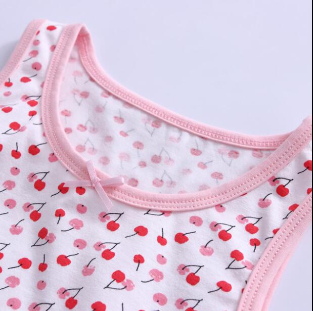 Pige jordbær ensfarvet tanks børneundertøj blød bomuld top camisole teenage sommer åndbar vest 3 stk/parti str. 90-160
