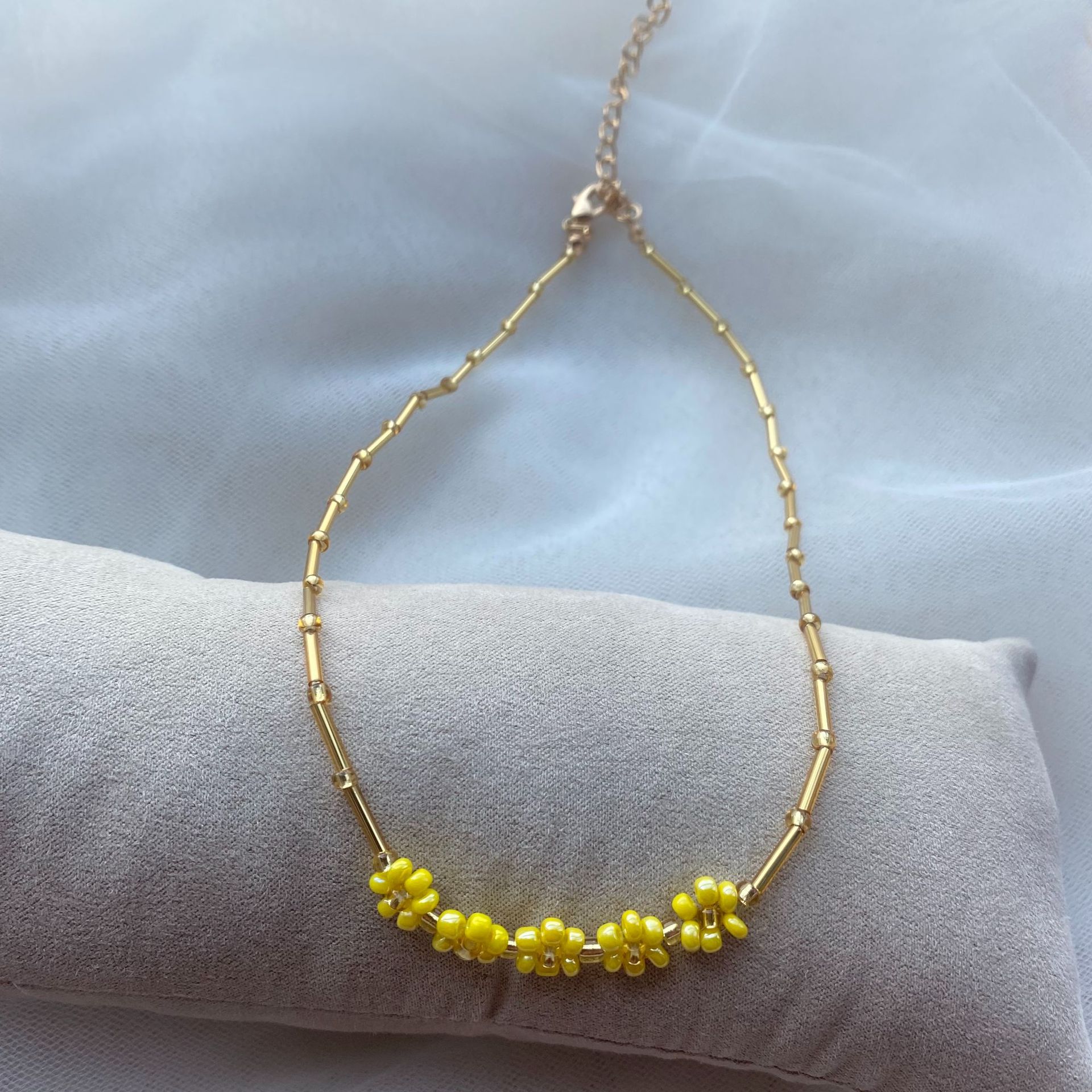 2022 Korean Wave Early Spring Bamboo Flower Necklace Female Colorful Popular INS Trend Jewelry Girlfriend: yellow