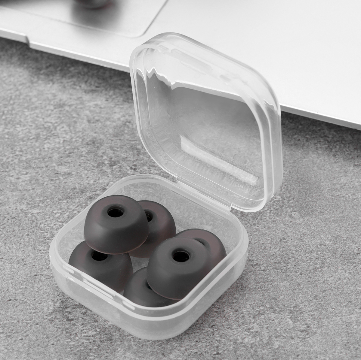 6Pcs Silicone Ear Tips for QCY T1 T13 T2 T5 QCY T17s E10 ZS10PRO Eartips for Jabra Elite 75t 65t Tips Earplugs Earphone 4-5mm