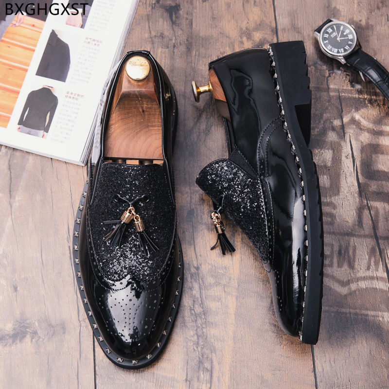 Zwarte Lakschoenen Mannen Kwastje Brogue Mannen Jurk Schoenen Loafers Pak Schoenen Voor Mannen 2022 Zapatos De Vestir Para hombres