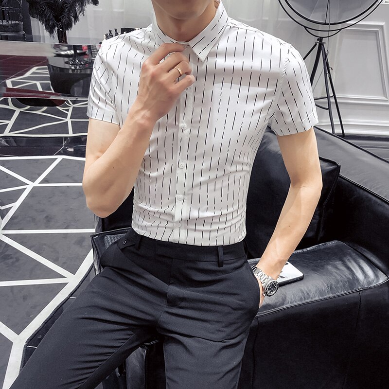 Été Simple à manches courtes hommes chemise jeune homme affaires vêtements de cérémonie rayé chemises hommes mince coupe décontracté travail chemise: WHITE / Asian L 53-60KG