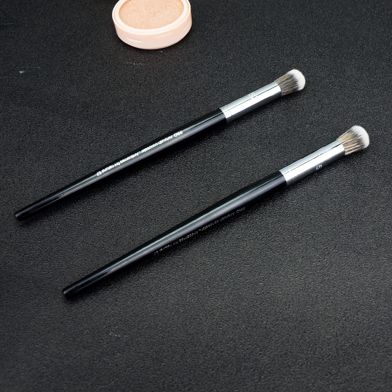 57#  makeup concealer børste concealer børster shadow foundation conceal børster øye nese t zone makeup børste verktøy