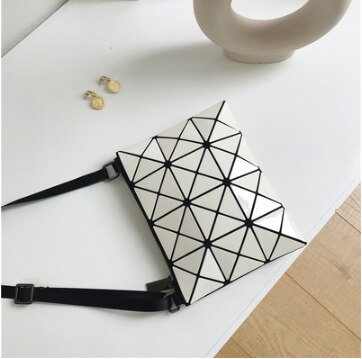 Geavanceerde Gevoel Tas Buitenlandse Stijl Vrouwen Tas Veelzijdige Messenger Bag Zomer Geometrische Ringer Kleine Tas Tij shoul: WHITE