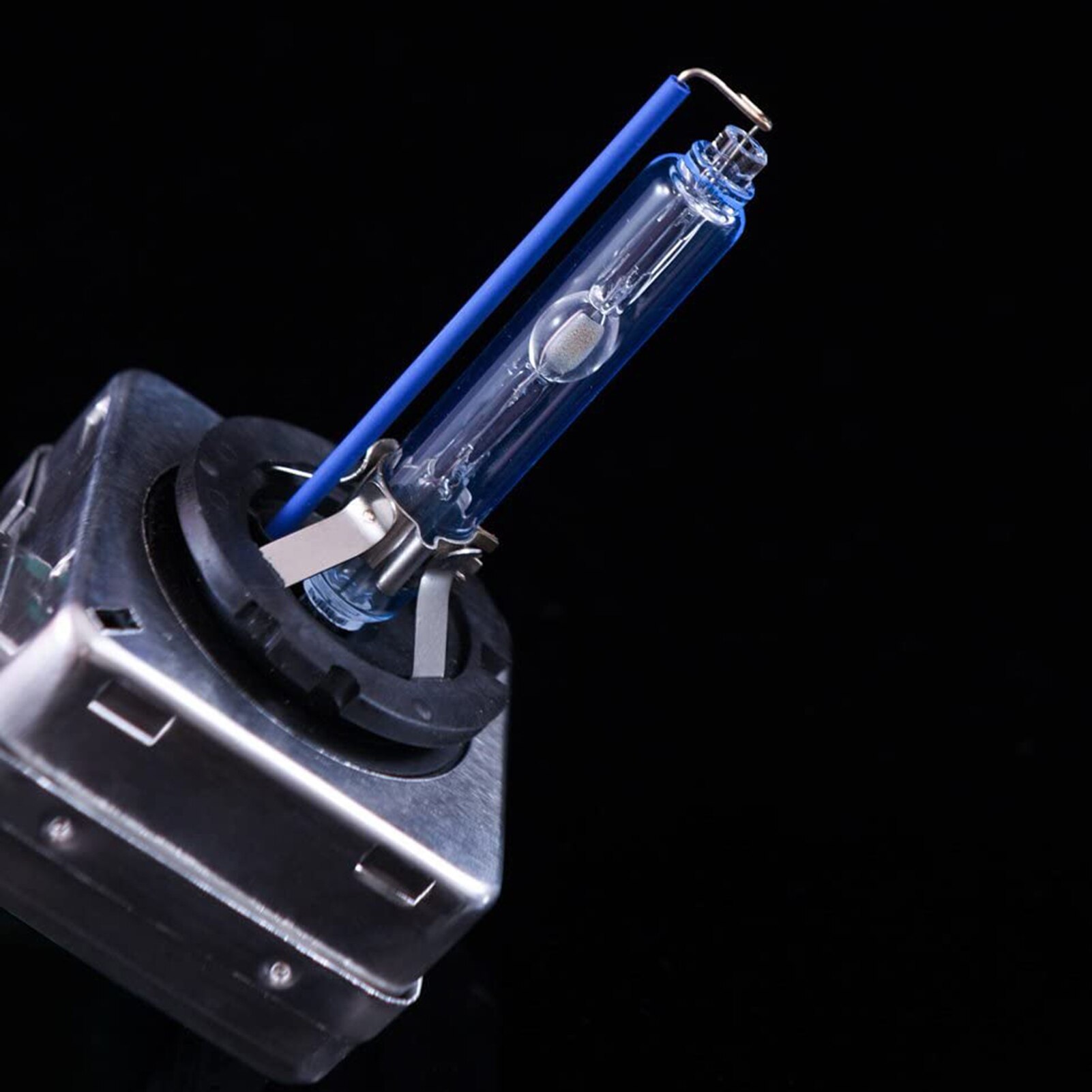 2Pcs xenon headlight bulb 12V DC 35W-HID 3800LM Special Car D3S Xenon Lamp Aviation Aluminum Light