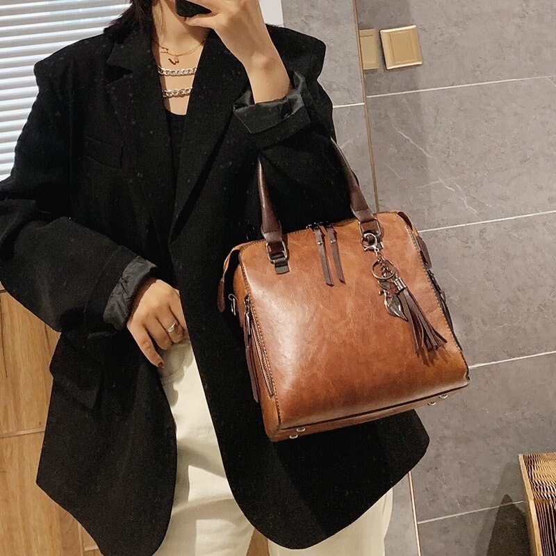 Offre Spéciale Vintage EN CUIR PU Sacs À Bandoulière Pour femmes nouveaux Sacs À Bandoulière Gland Sac à Main Femme Boston Sac PRINCIPAL