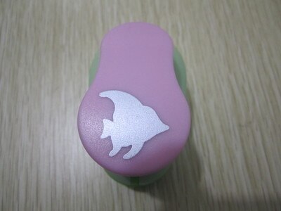(2.5cm) Wave Circle Balloon Shape Craft Craft Scrapbooking Machine School Paper Cutting Cutter Puncher Eva Hole Punch Embossing: Tropical Fish