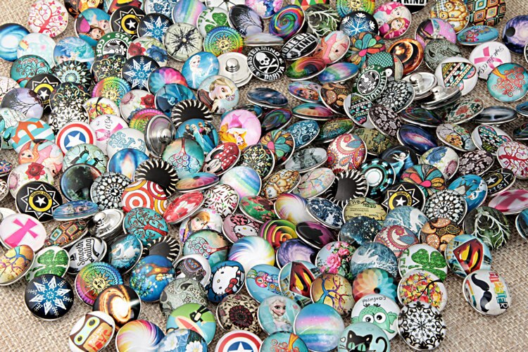 10 pcs/lot mélange aléatoire couleurs Snap perles boutons 18mm impression verre Cabochon Fit bricolage Snap Bracelets & Bracelets bijoux