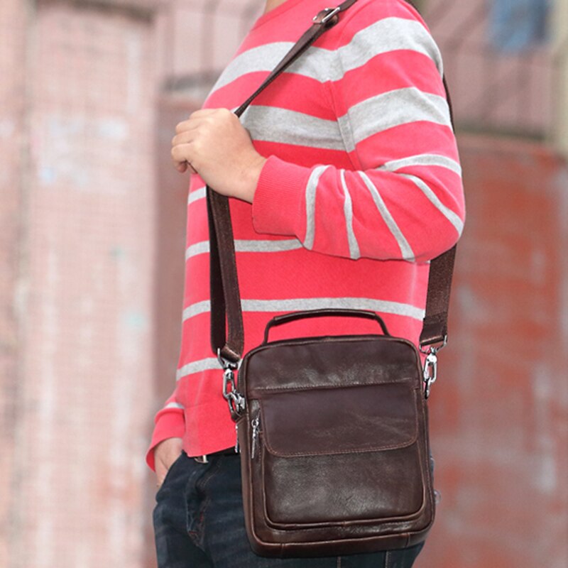 MISFITS Leather Shoulder Messenger Bag Small Handbag Can Put 9 Inch Flat: Default Title