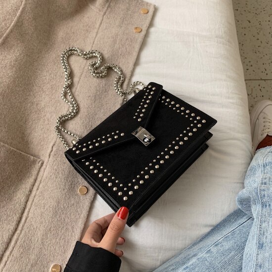 Kleine leren schoudertassen voor dames met ketting en klinknagelsluiting, crossbodytas voor dames, mini-reistassen: Zwart