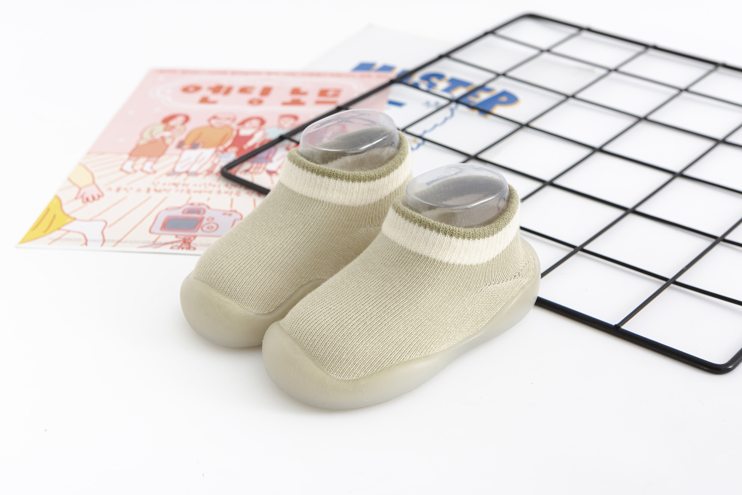 neonato ragazze primavera proprietà scarpe neonato bambino colore caramella scarpe da pavimento antiscivolo bambini unisex 0-3Y calzini di cotone scarpe: Argento / 4.5