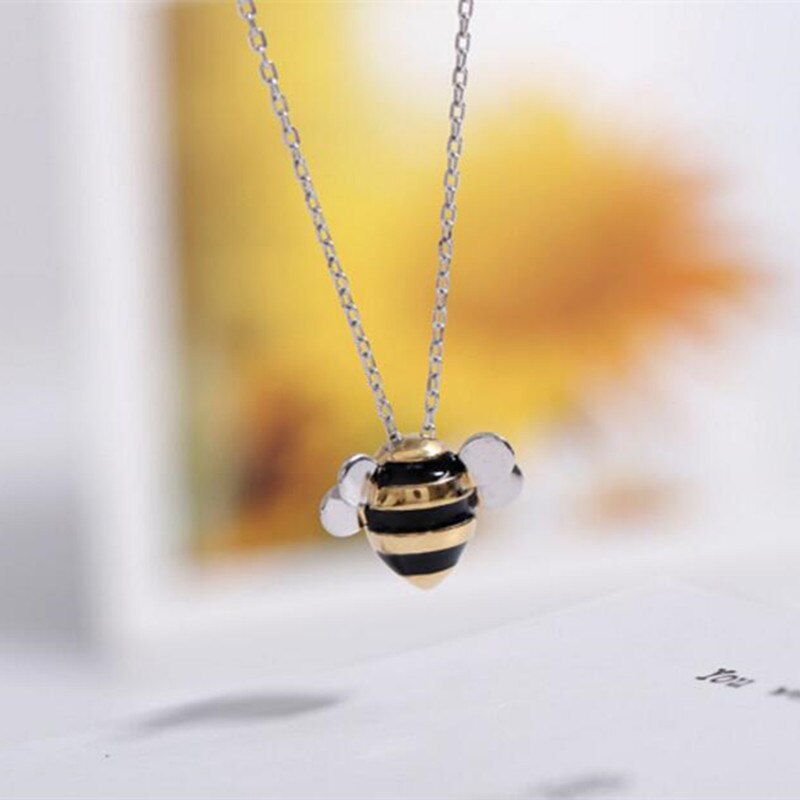 925 Sterling Silver Jewelry Korean Cute Bee Exquisite Female Personality Pendant Necklaces H274: Necklaces