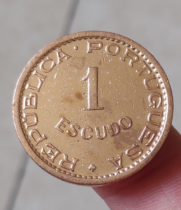 Português moçambique 1 escudo 26mm áfrica moedas antigo original infrequente moeda comemorativa edição 100% real ano aleatório