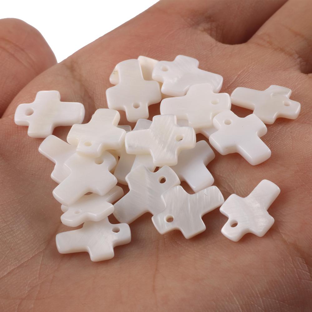 12x10x2 mm Naturalna masa perłowa Biały krzyż Kształty Muszla Koraliki Charms Bransoletka Wisiorek Do DIY Biżuteria Akcesoria do tworzenia biżuterii