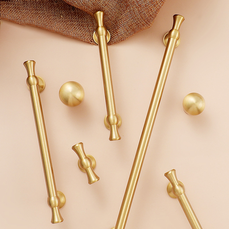 French Luxury Brass Wardrobe Handle Copper Nordic Drawer Pull Cabinet Long Hanle Furniture Bar Pull Kitchen Door Handle