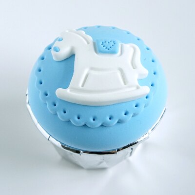 Fondo de simulación de fondant pastel azul cielo cupcake adorno de de cumpleaños para niños: Verde oliva