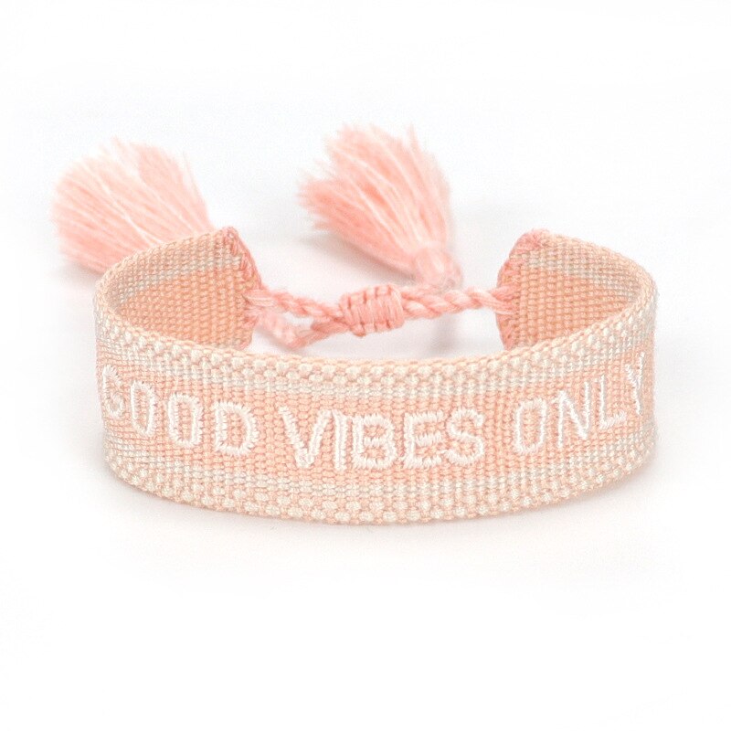Hand Geborduurde Pols Band Kwastje Brief Vibes Gevlochten Armband Vrouwen Sieraden Goede: Light pink