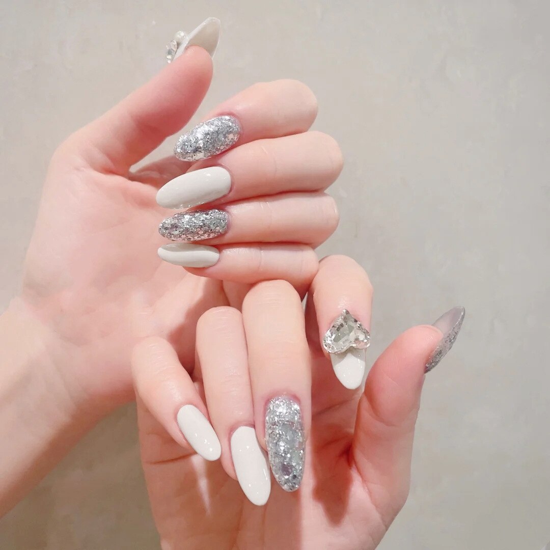 24Pcs Franse Nep Nagels Korte Art Nail Tips Druk Stok Op Valse Met Hart Ontwerpen Inzoomen Kunstmatige Wit wearable Bruiloft: Default Title