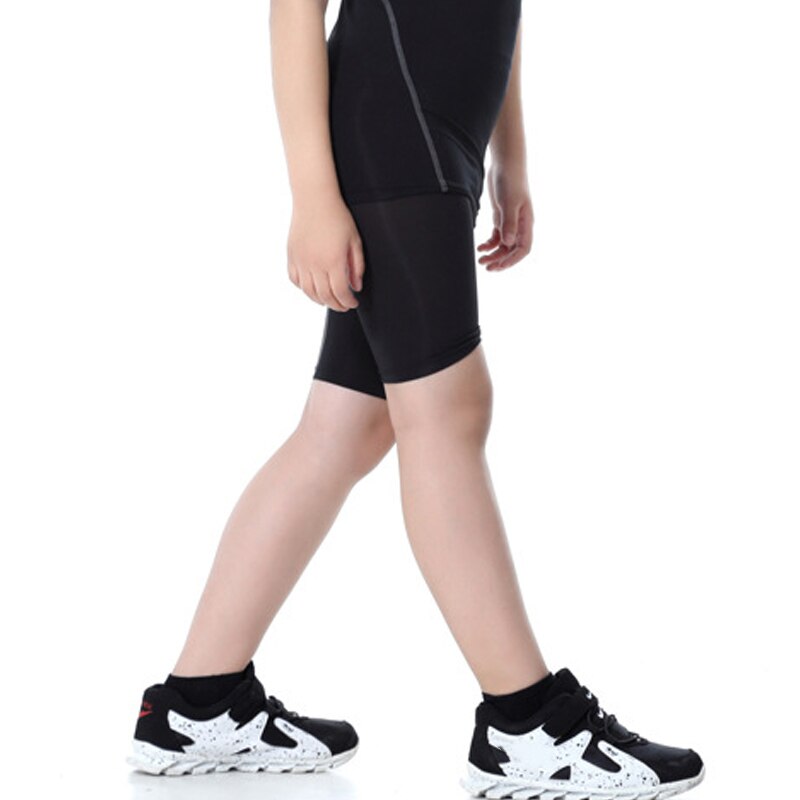 Børns sportsbeklædning stram hurtigtørrende åndbar elastisk sportsshorts til drengepiger  hb88