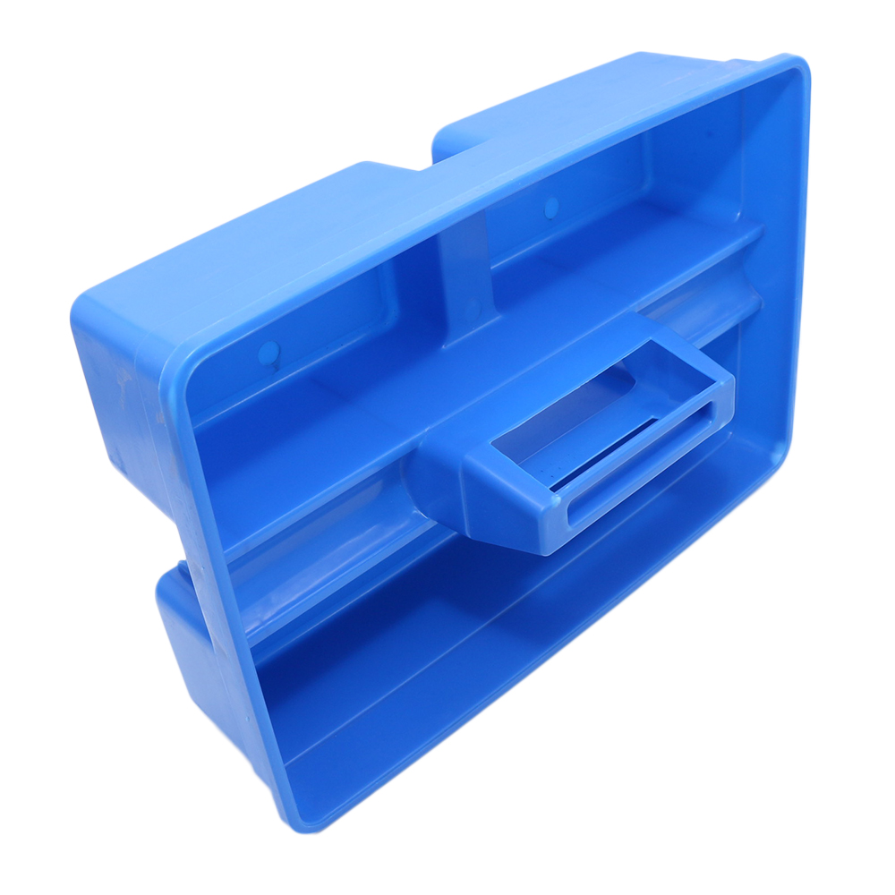 Veterinary Portable Equipment Box Farm Hanging Box Large-capacity Hurdle Sachet Sow Farm with Breeder Tools Piglet Chicken Coop