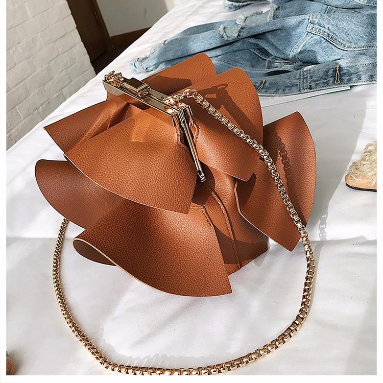 Dames golfrok schoudertas vrouw enkele schoudertas persoonlijkheid ketting lotusblad rand zak bandouliere femme: Koffie