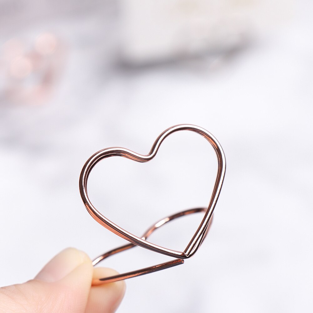 1pc metallisk hjerteform ringform stedskortklemmer stativ fotoclips bordnumre holder papirklemme skrivebordsindretning