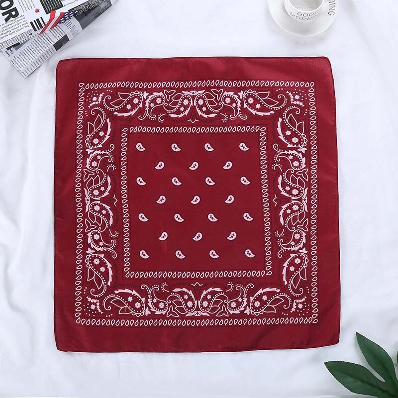 Vintage print bandana til kvinder hårtilbehør hovedtørklæde hovedbeklædning armbånd lomme håndklæde kvinde bandanas pandebånd 55*55cm: Rødvin