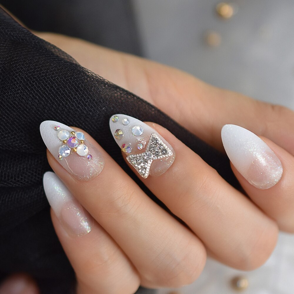 Faux Ongles blancs, à paillettes, ombrés, pointes Stiletto, personnalisés, avec strass et nœud papillon pour décoration
