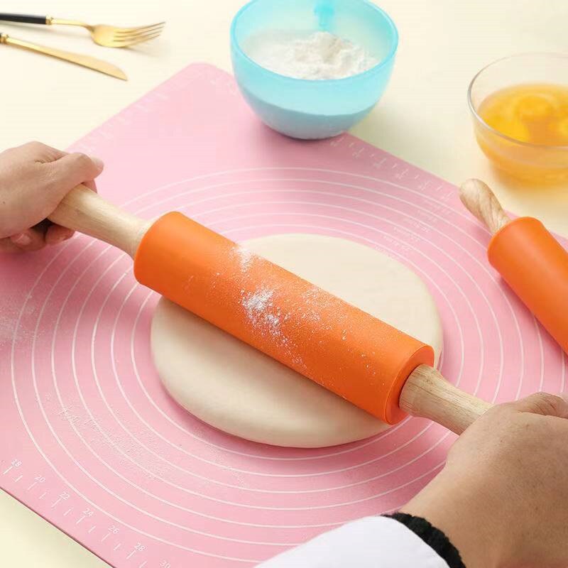 Non-Stick Silicone Rolling Pin Wooden Handle Pastry Dough Flour Roller Kitchen Cooking Baking Tool for Pasta Cookie Dough Tools