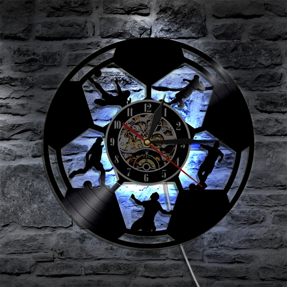 Moderne Voetbal Muur Art Klok Met Led Licht Voetbal Bal Silhouet Vinyl Record Wandklok Voor Voetbal minnaar
