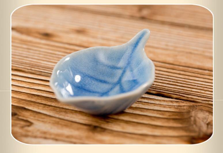 Plato de cerámica con estilo de hojas de esmalte de hielo, plato para sushi, plato de especias, 5 colores opcionales, plato pequeño de hojas al por mayor: Lake Blue