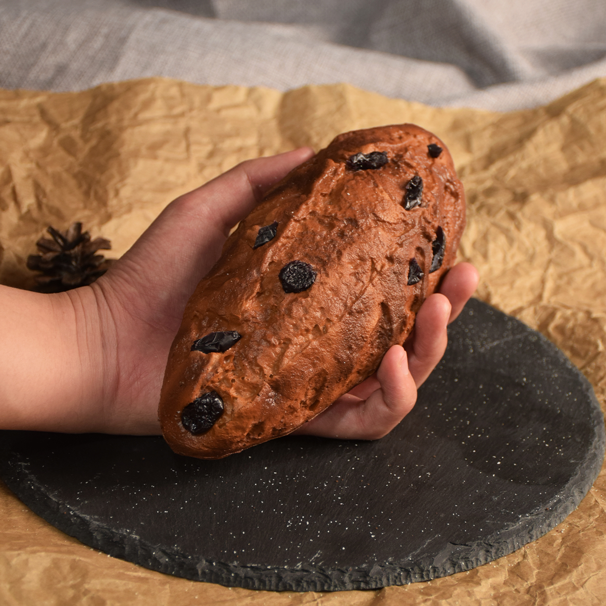 PU Simulation European Bread Model,Simulation Black Wheat Bread, Buckwheat Bread Model,Baking Shop Decoration Props,Food Model: Light Grey