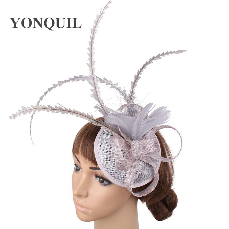 Grønn fast sinamay festfascinator lue sposa kirkehatter bryllup hårtilbehør fjærdekor hodeplagg på hårspenner syf 130: Grå
