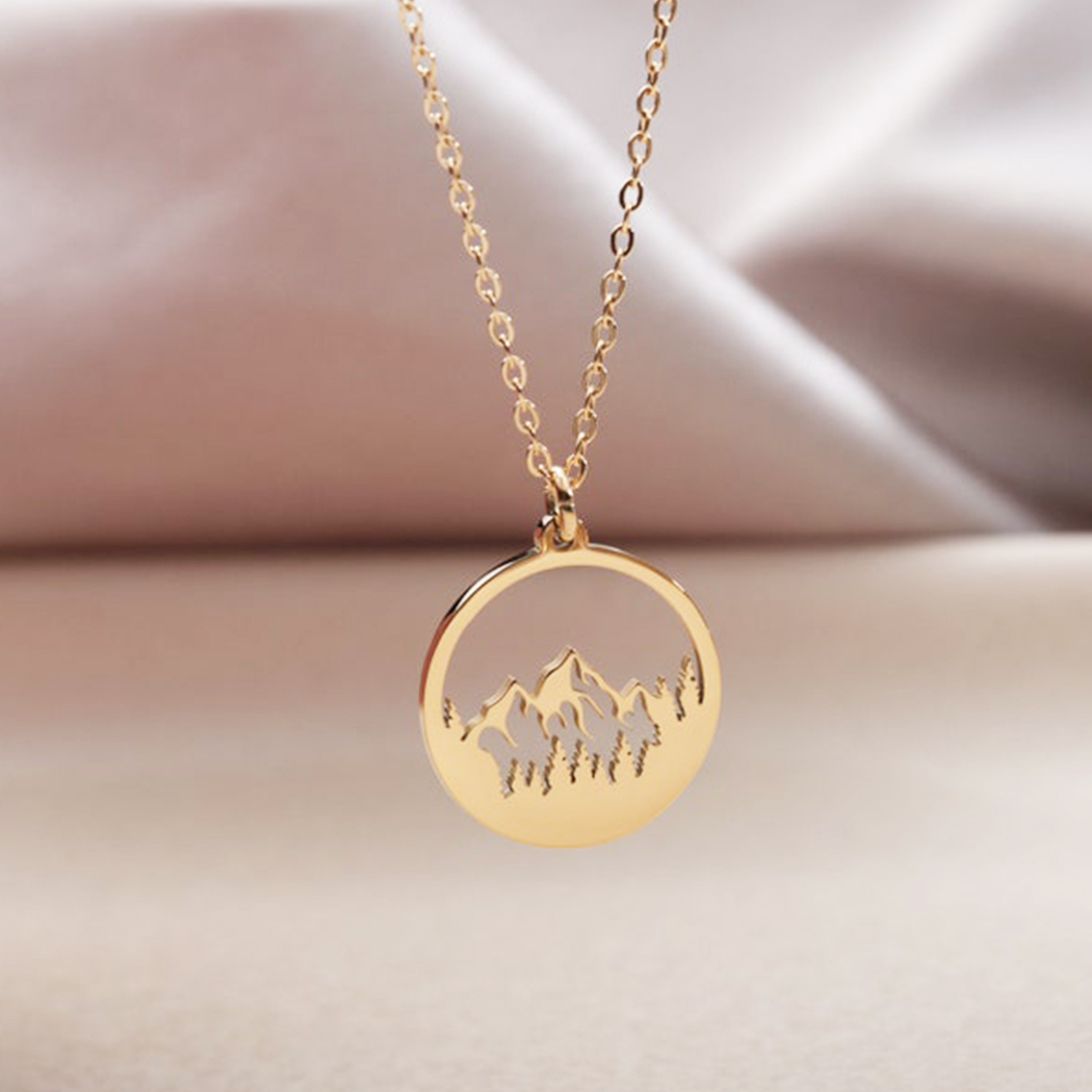 Mountain Ketting Voor Vrouwen Meisjes Vergulde Hollow Mountain Charm Disc Hanger De Bergen Zijn Bellen Wanderlust Sieraden