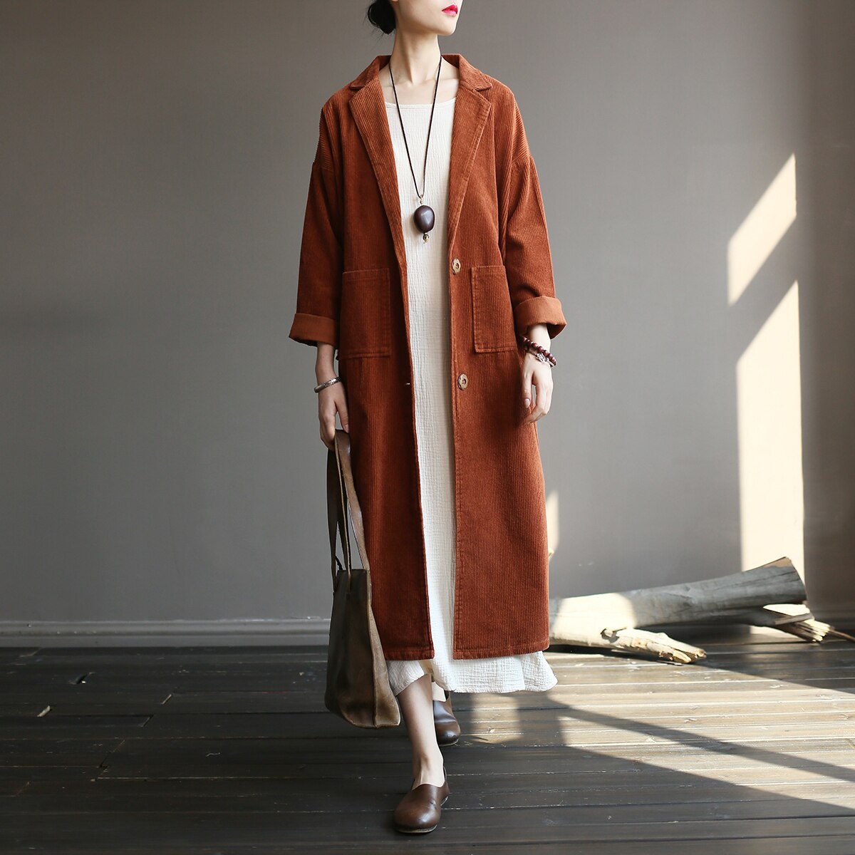 Vrouwen Herfst Winter Effen Kleur Katoen Corduroy Trenchcoat Uitloper Dames Retro Corduroy Overjas Lange Jas Vrouwelijke Vintage Jas