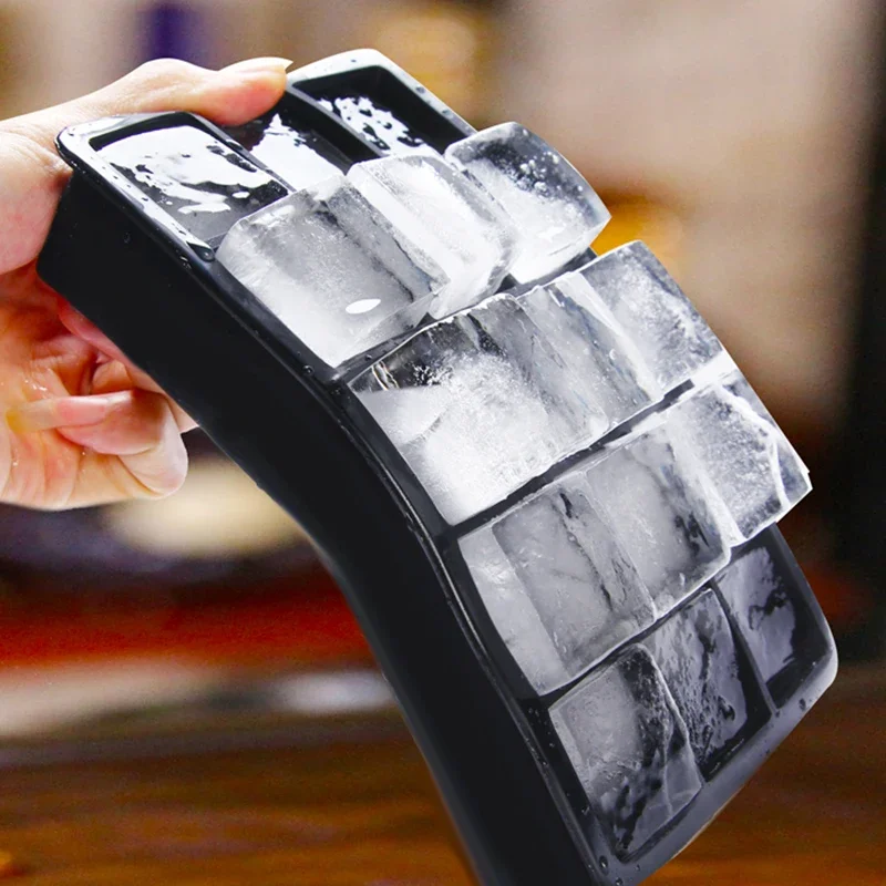 Veilige siliconen ijsblokjesvormen met deksel Sferische ijsvormen Herbruikbare whisky ijsblokjesvormen Cocktail vriezer DIY zelfgemaakte barbenodigdheden