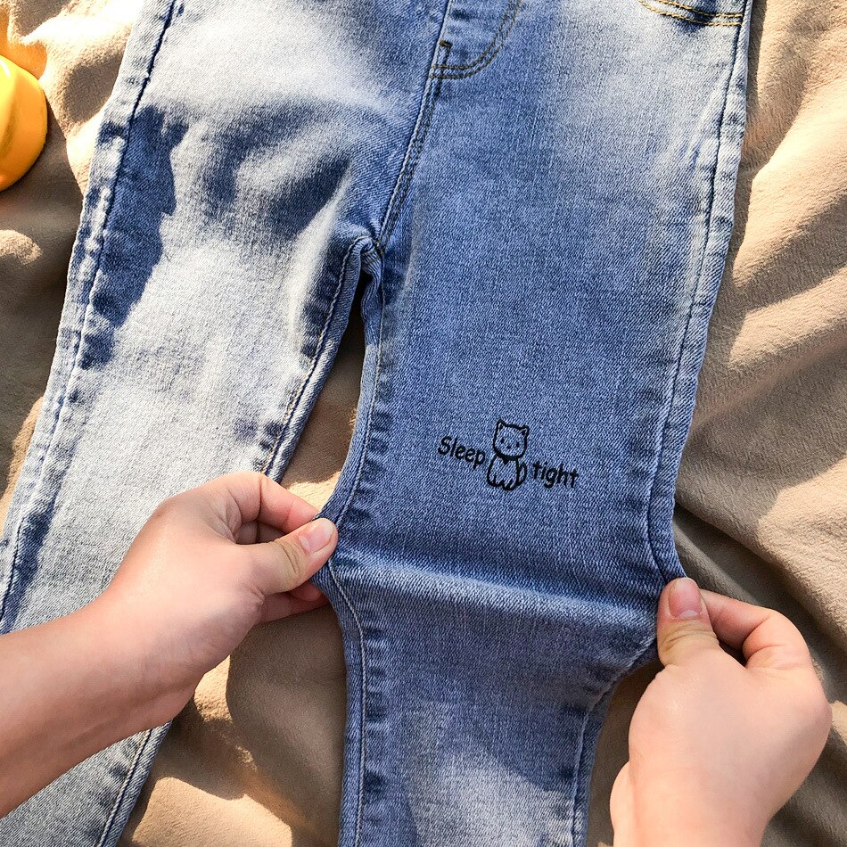 2021 primavera nuovo arrivo ragazze moda pantaloni Denim bambini Design coreano Jeans Cartoon bambini Jeans ragazze